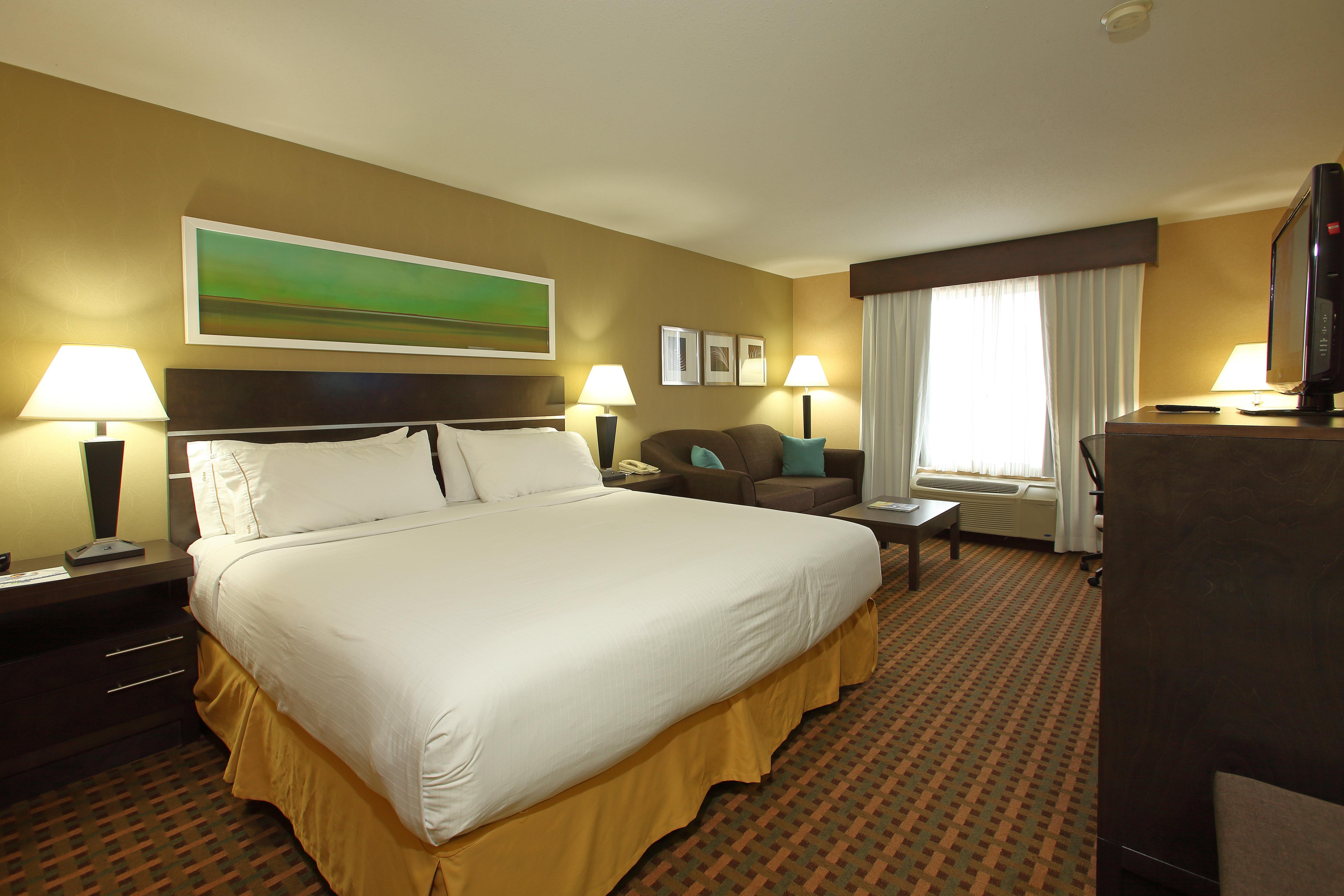 Holiday Inn Express Hotel & Suites Vernon By Ihg Екстер'єр фото