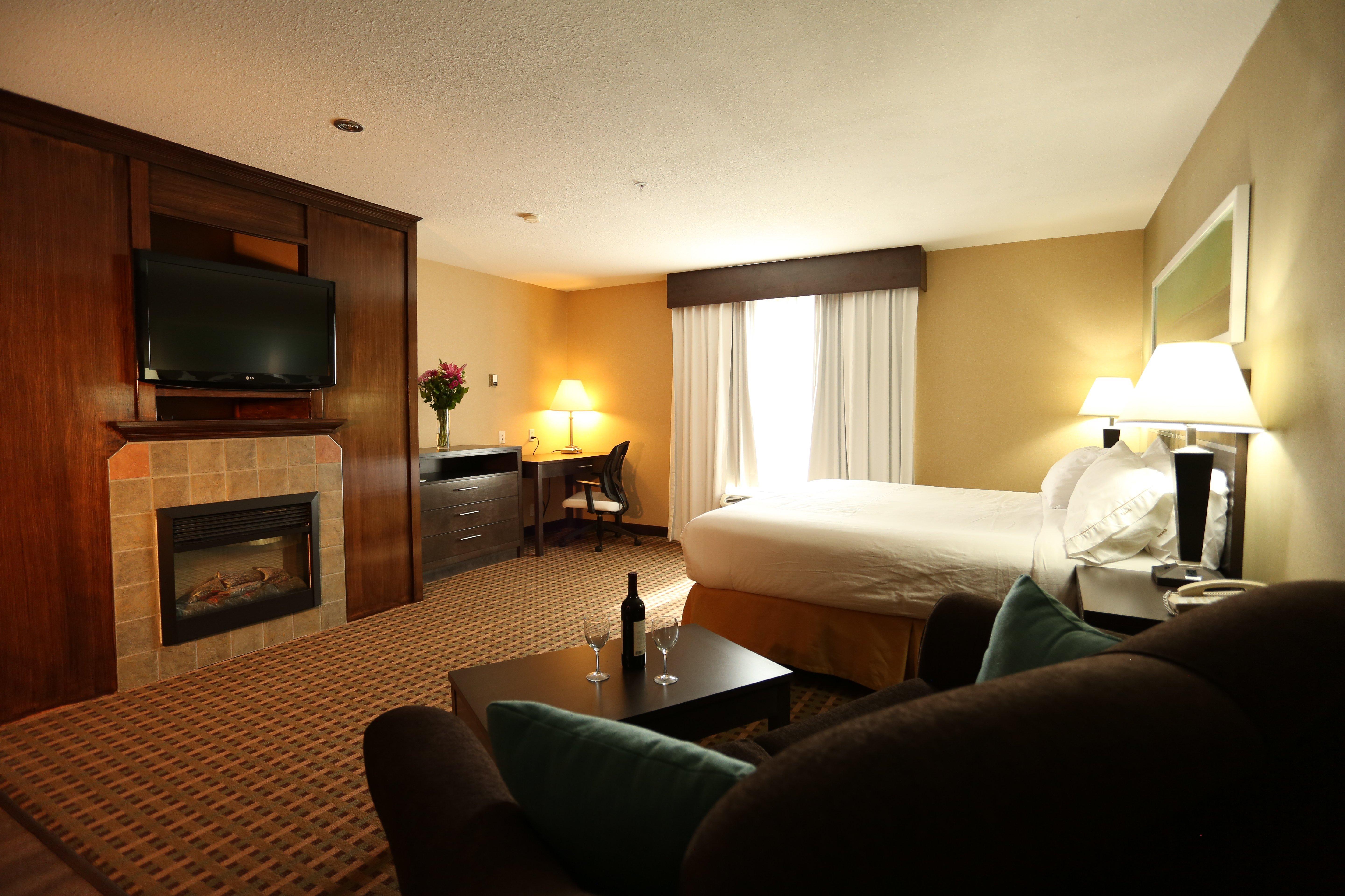 Holiday Inn Express Hotel & Suites Vernon By Ihg Екстер'єр фото