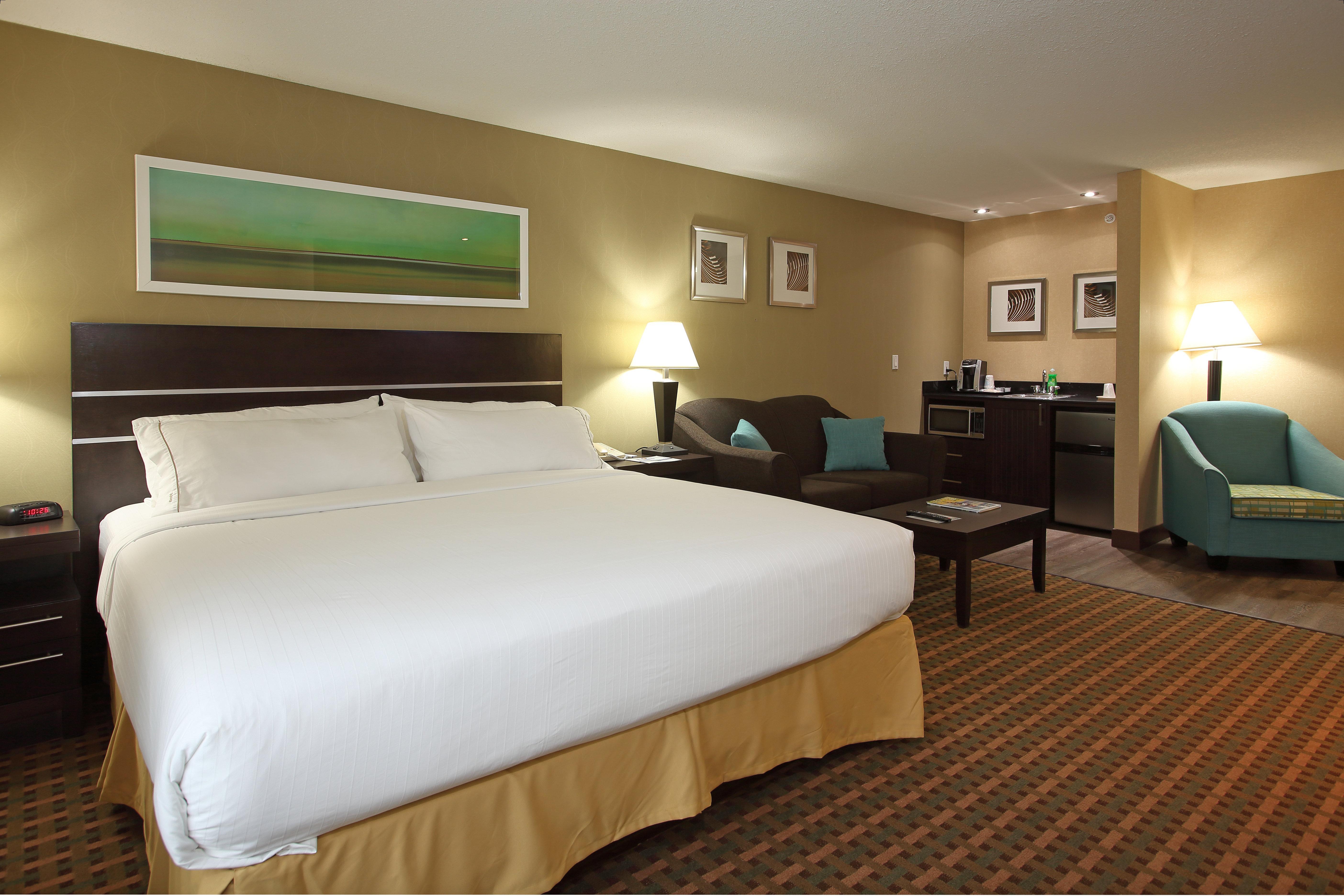 Holiday Inn Express Hotel & Suites Vernon By Ihg Екстер'єр фото