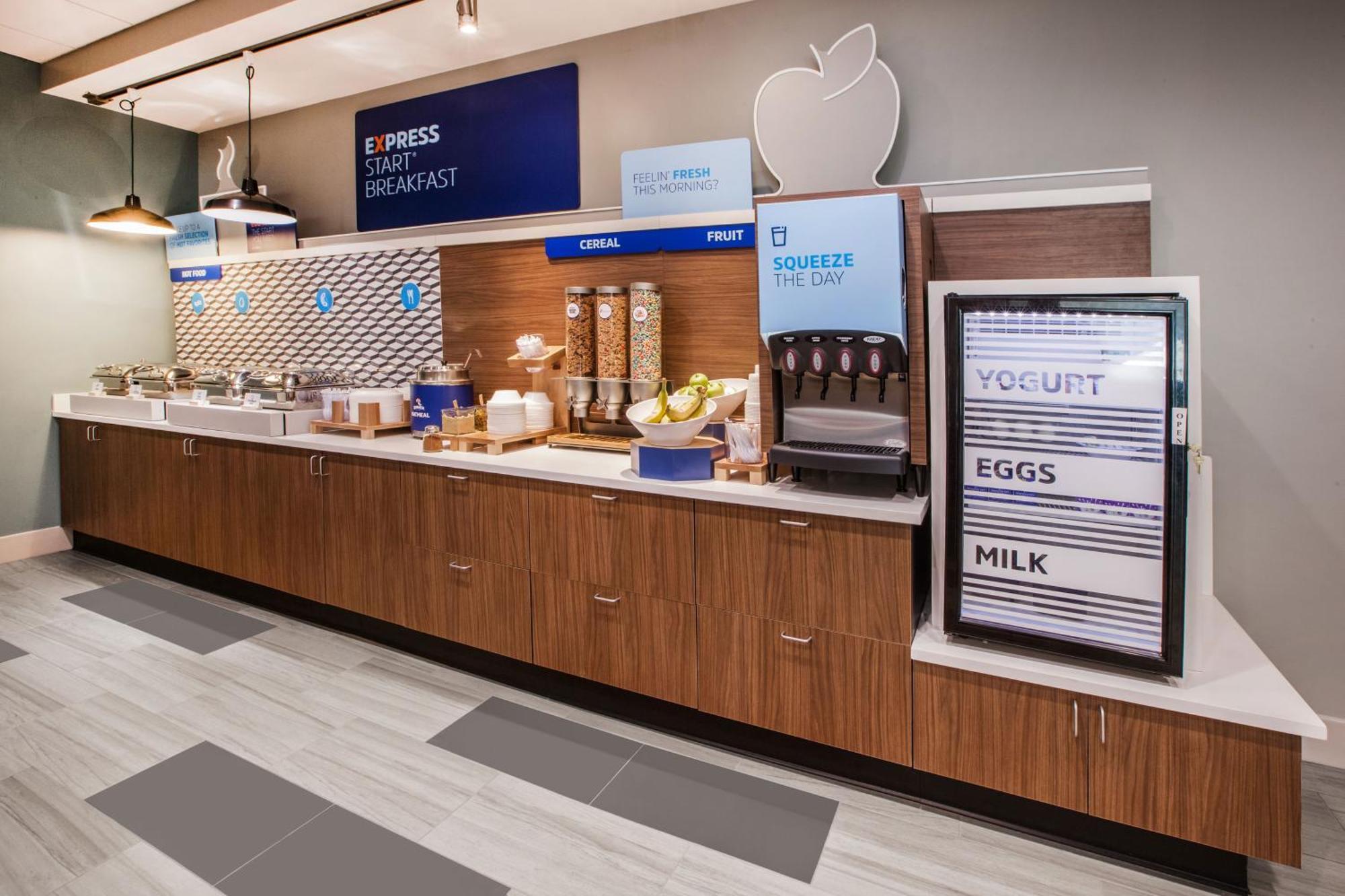 Holiday Inn Express Hotel & Suites Vernon By Ihg Екстер'єр фото
