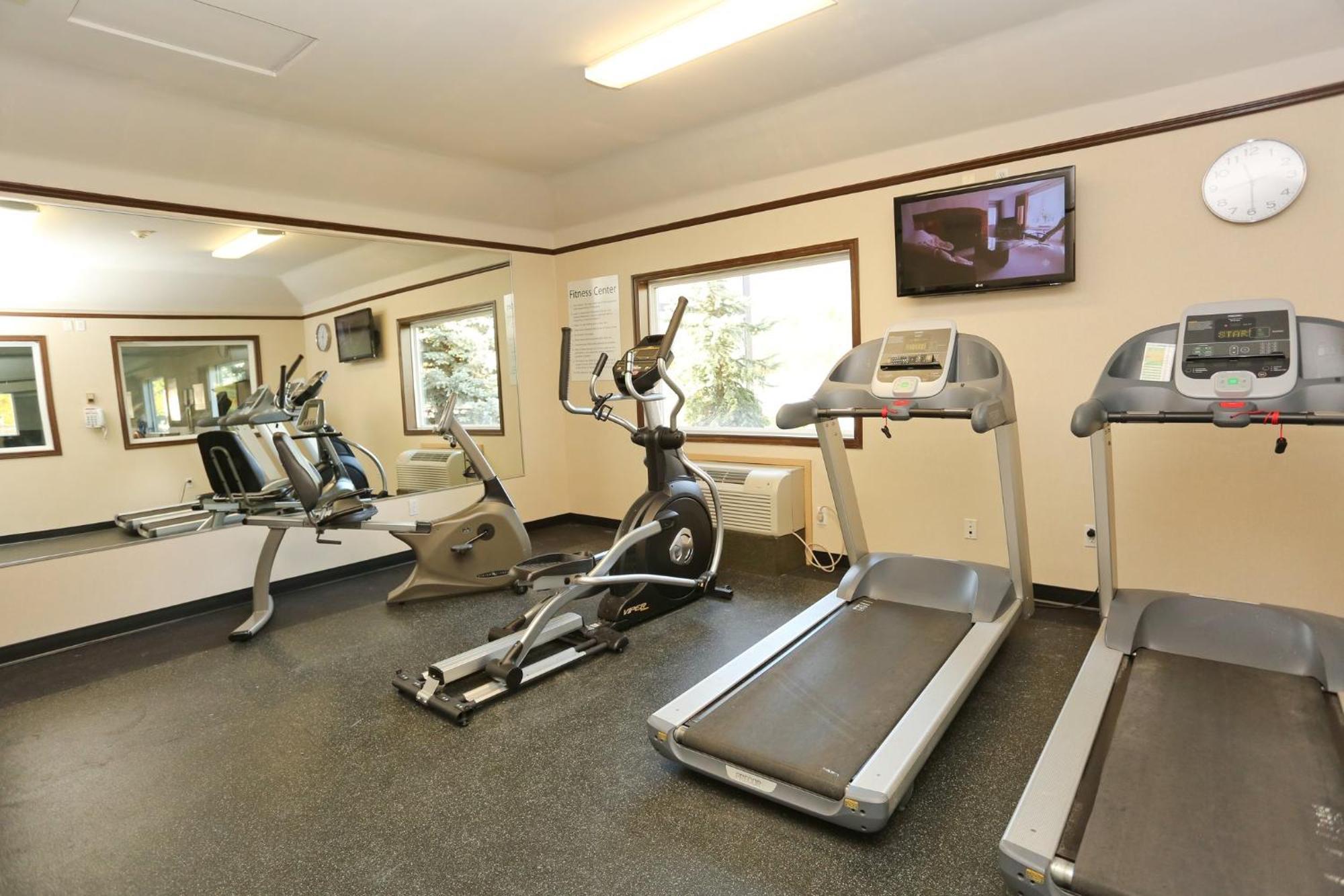 Holiday Inn Express Hotel & Suites Vernon By Ihg Екстер'єр фото